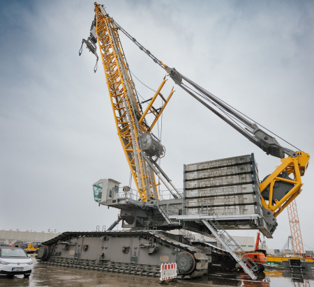 Sarens is first in line to receive Liebherr ‘game changer’ LR 12500-1.0 - анонс