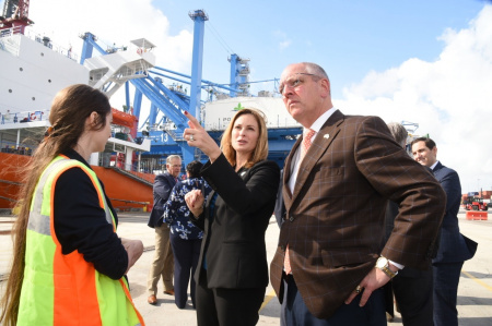 New Orleans receives four new gantry cranes - анонс