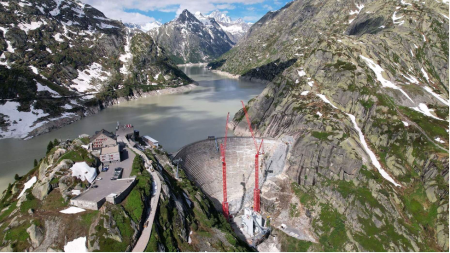 Wolffkran beds in for the long haul at Spitallamm dam project - анонс