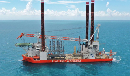 Fred. Olsen Windcarrier upgrades Brave Tern with 1600t crane - анонс
