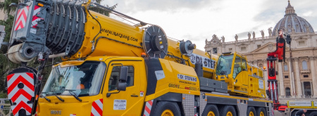 Grove GMK5250L-1 lifts Vatican’s 8 tonne Christmas tree - анонс